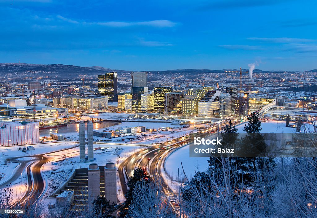 Oslo Horizonte en invierno por la mañana - Foto de stock de Oslo libre de derechos