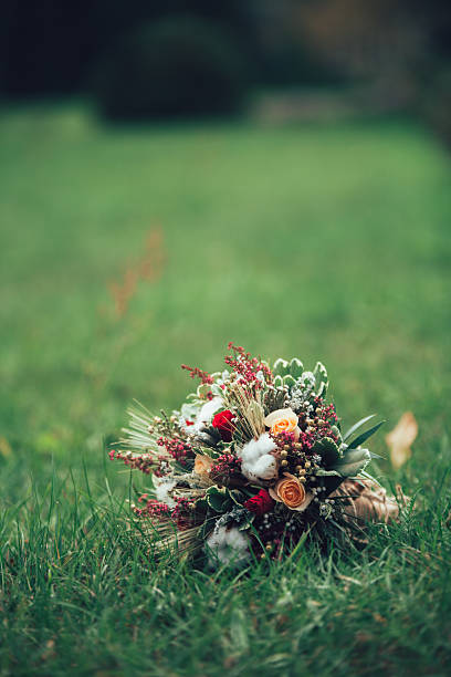 istock Wonderful luxury wedding bouquet of different flowers 512301732