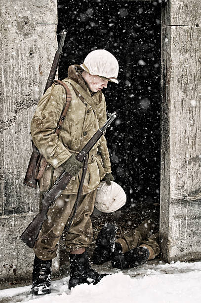 istock WWII US Infantry Soldier - Death of His Comrad 512330552