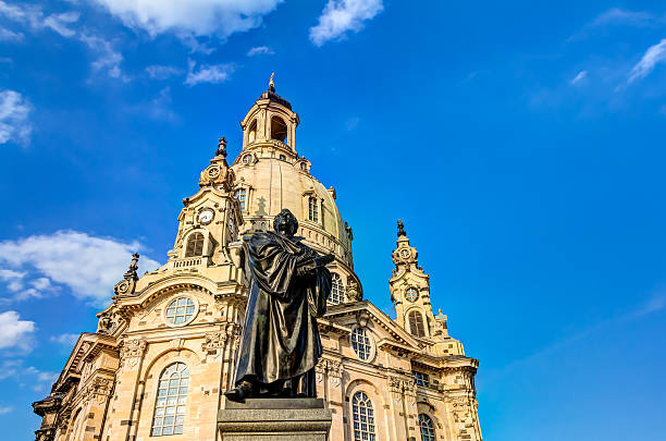 istock Church of our Lady in Dresden 512331728