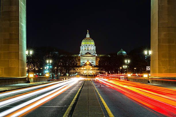 capitólio do estado de pensilvânia - pennsylvania harrisburg government state - fotografias e filmes do acervo