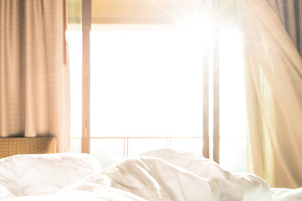 朝日のベッド - 朝 ストックフォトと画像