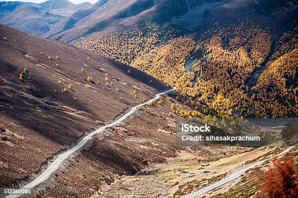 Mountain Road Stock Photo - Download Image Now - Asphalt, Autumn, Cityscape