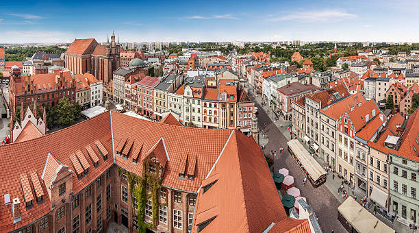 istock Panoramic view of old town in Torun, Poland. 512385323