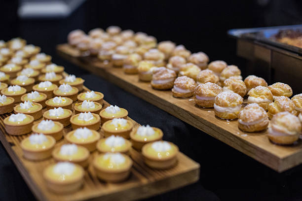 istock Gourmet lemon cupckaes on wood board 512387003