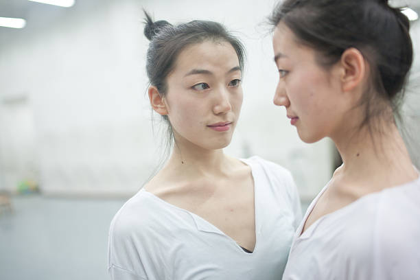 istock Dance room to practice dancing girl 512389923
