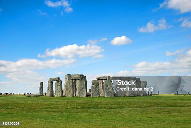 Stonehenge England Vereinigtes Königreich Stockfoto und mehr Bilder von Stonehenge - Stonehenge, Blau, Himmel