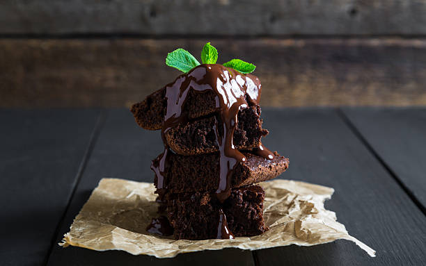 istock Pieces of chocolate brownies 512404334