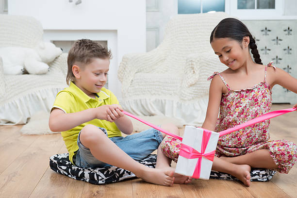 istock Boy and girl 512415431