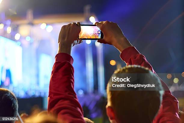 Close Up Of Recording Video With Smartphone During A Concert-foton och fler bilder på Telefon