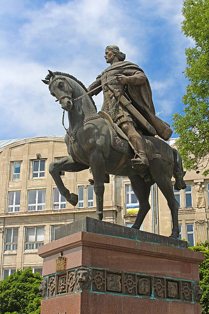 istock King Danylo Galytsjkyj monument in Lviv, Ukraine 512455155