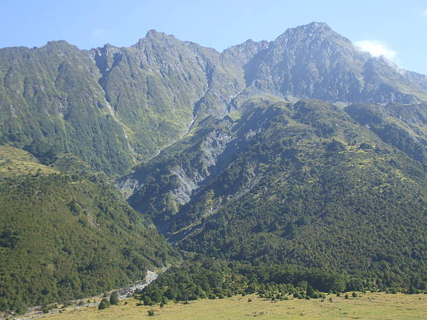 istock Mount Aspiring National Park, New Zealand 512456480