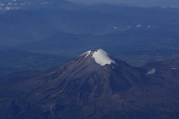 istock Pico de Orizaba volcano in Mexico 512475236