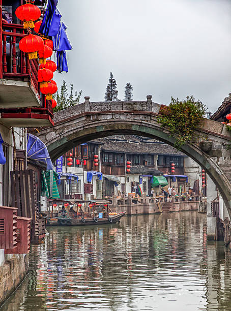 istock China Water Town- Zhouzhuang 512475613