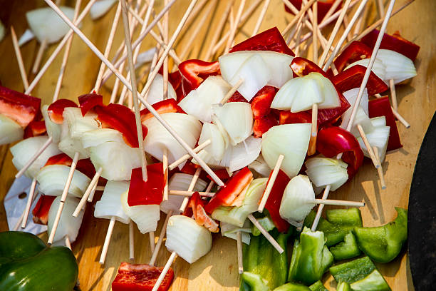 Preparation of vegetarian brochettes