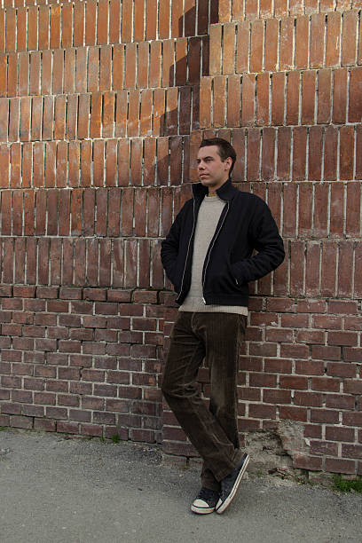 istock Young Man Semi Profile Full Figure 13 512509742