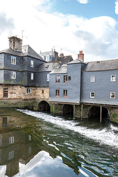 istock Pont de Rohan, house-lined bridge in Landerneau (France) 512544789