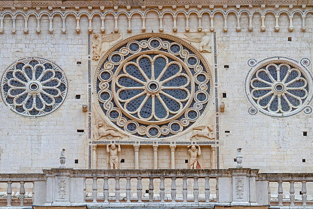 cathedral detail in  spoleto - spoleto bildbanksfoton och bilder