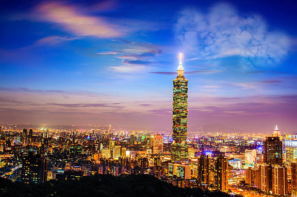 istock Taipei, Taiwan evening skyline. 512576829