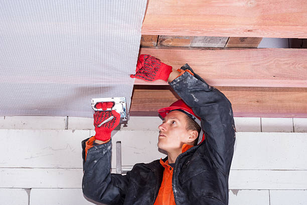 istock installation of a vapor barrier 512596688