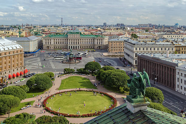 istock View Saint Isaac Square, Saint Petersburg 512597640
