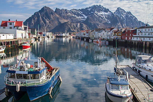 henningsvaer - lofoten henningsvaer norway village 뉴스 사진 이미지