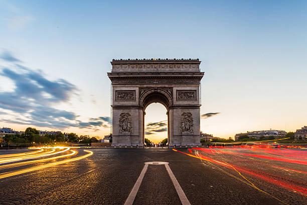 istock Arc de Triomphe Paris, France 512628833