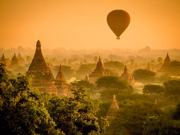 istock Hot air Balloon over The Temples in Bagan 512631722