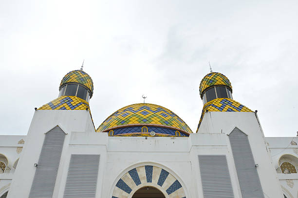 istock Great Mosque At Taqwa Tideng Pala Indonesia 512639138
