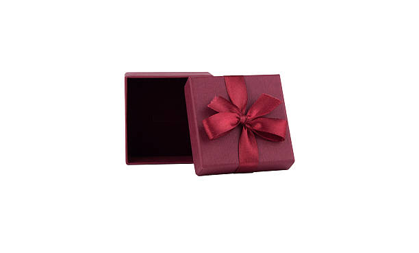 istock Burgundy gift box with bow and ribbon isolated 512693242