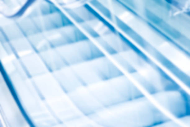 istock Defocused escalator at the mall, background 512726796