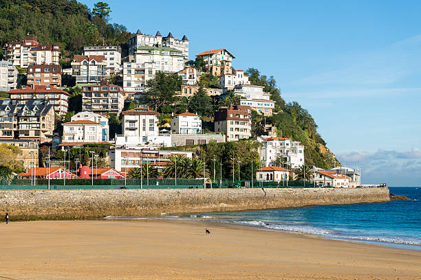 istock Beach of San Sebastian, Spain 512728264