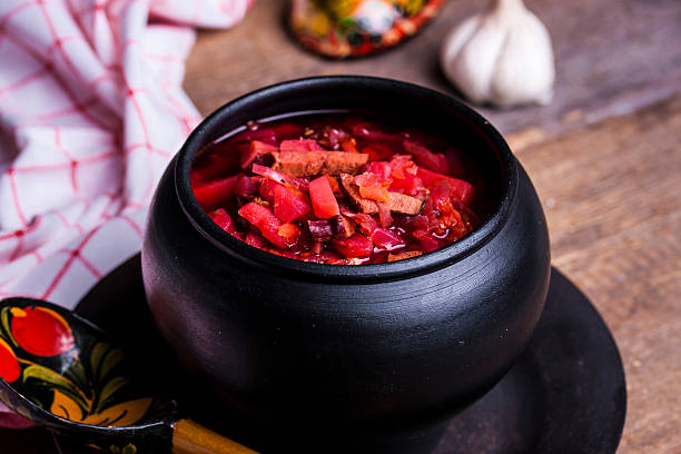 istock Russian national dish is red borsch 512731278