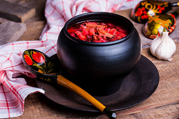 istock Russian national dish is red borsch 512731668