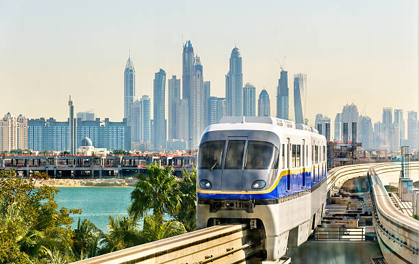 Train arriving at Atlantis Monorail station in Dubai Train arriving at Atlantis Monorail station in Dubai atlantis the palm stock pictures, royalty-free photos & images