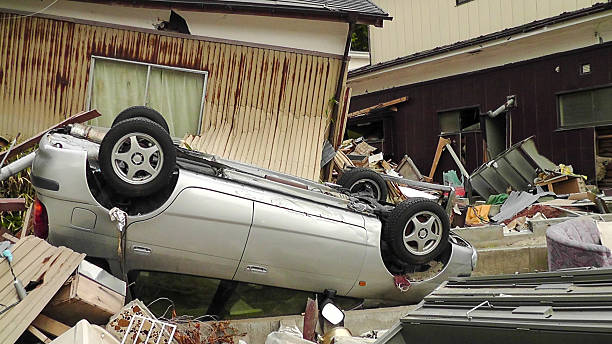 일본 지진 쓰나미 2011 ohama 타운명을 파기는 - ishinomaki 뉴스 사진 이미지