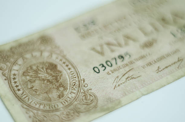 istock Old Italian Banknote, One Lira 512741956