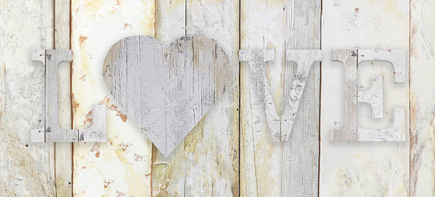 愛の文字とハートの形で木製 planks グランジテクスチャ - text wood alphabet nature ストックフォトと画像