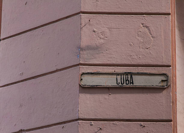 istock Havana, Cuba - Cuba Street 512797275