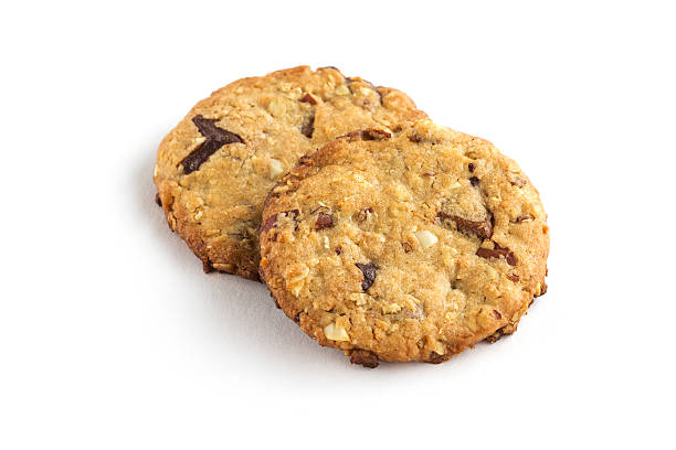 istock Oatmeal cookies on white background 512812078
