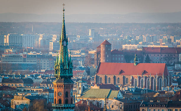 istock Panoramic view of Royal Wawel Castle in Krakow 512816618