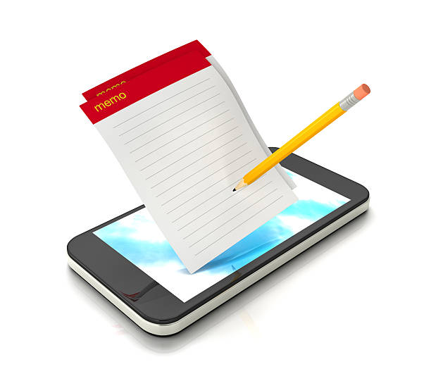 istock Memo on the smart phone. 512829257