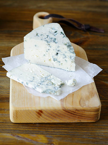 istock piece of roquefort cheese 512882324