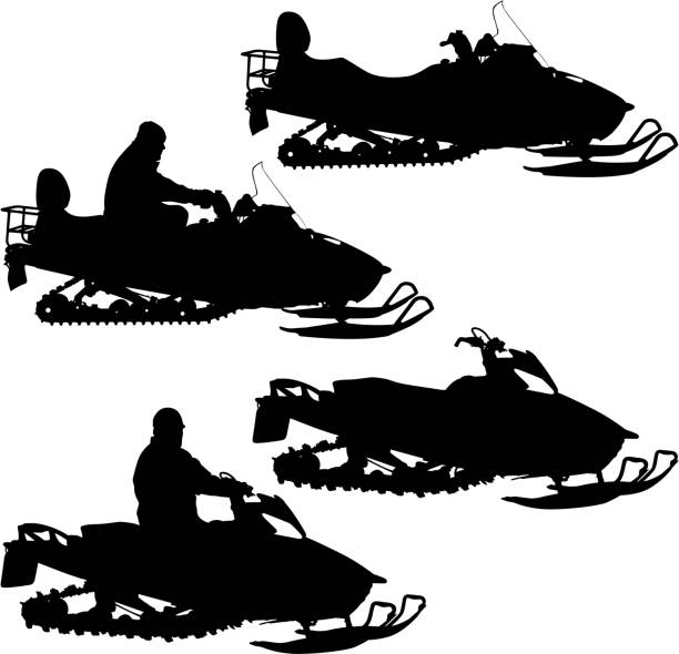 illustrations, cliparts, dessins animés et icônes de silhouette de la motoneige sur fond blanc. illustration vectorielle - snowmobiling silhouette vector sport