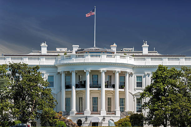 istock Washington White House on sunny day 512883960
