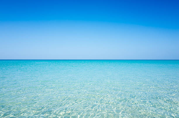 praia e mar - azul turquesa - fotografias e filmes do acervo