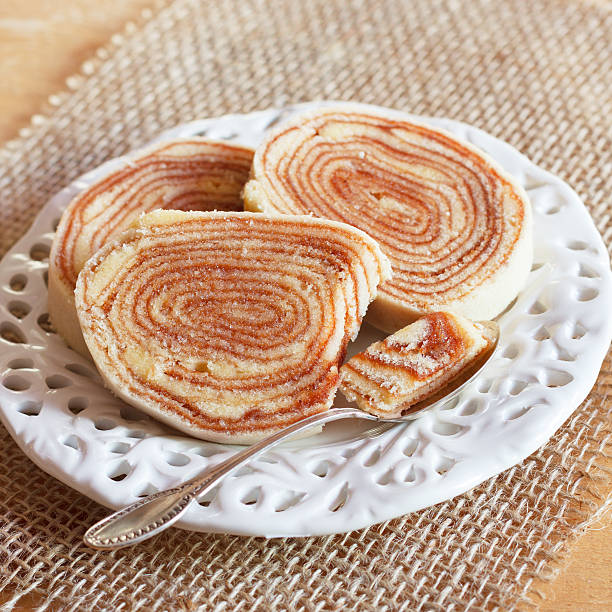 istock Brazilian dessert Bolo de rolo (swiss roll, roll cake) 512917249