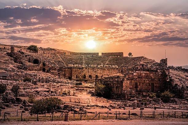 istock Antic theater in Pamukkale, Anatolia, Turkey .  Ancient Hierapolis 512922615