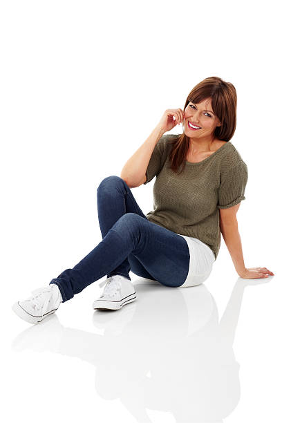 istock Stylish woman sitting relaxed 512982297