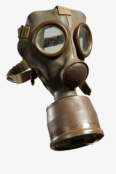 istock Vintage Gas Mask Isolated on White Background 512982781